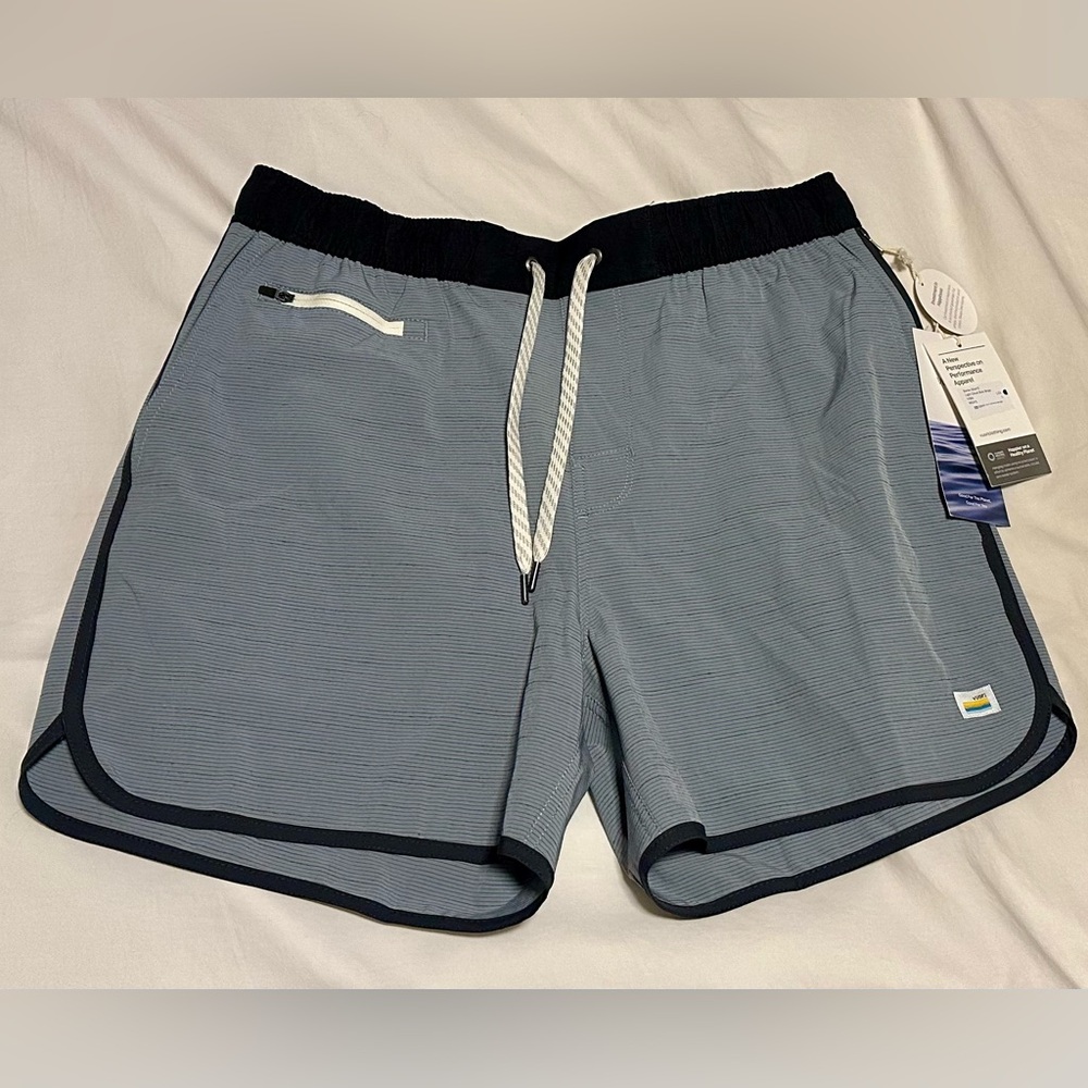 NWT!! Vuori Men's Banks Short 5 in Light Cloud Slub Stripe - Picture 6 of 11